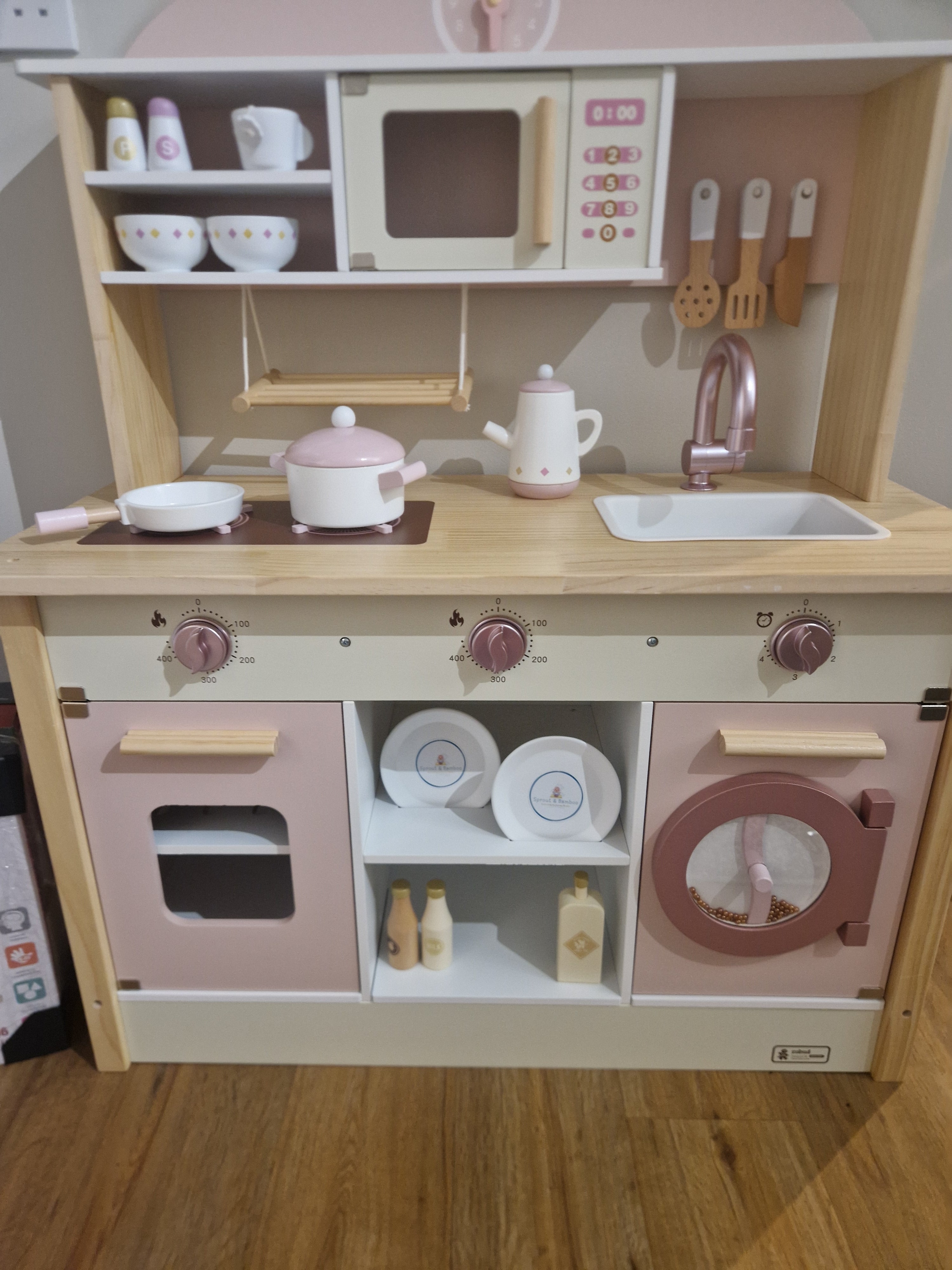 Kids Kitchen Playset Wooden Play Kitchen Set with Realistic Sound Pink
